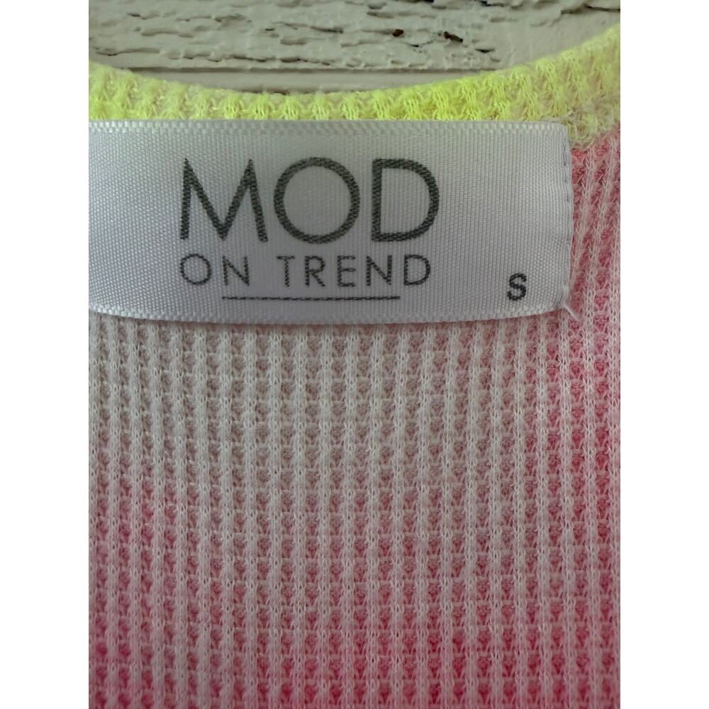 MOD On Trend Tie Dye Romper Women’s S Rainbow Pastel Sleeveless Pocket Casual - Picture 3 of 5